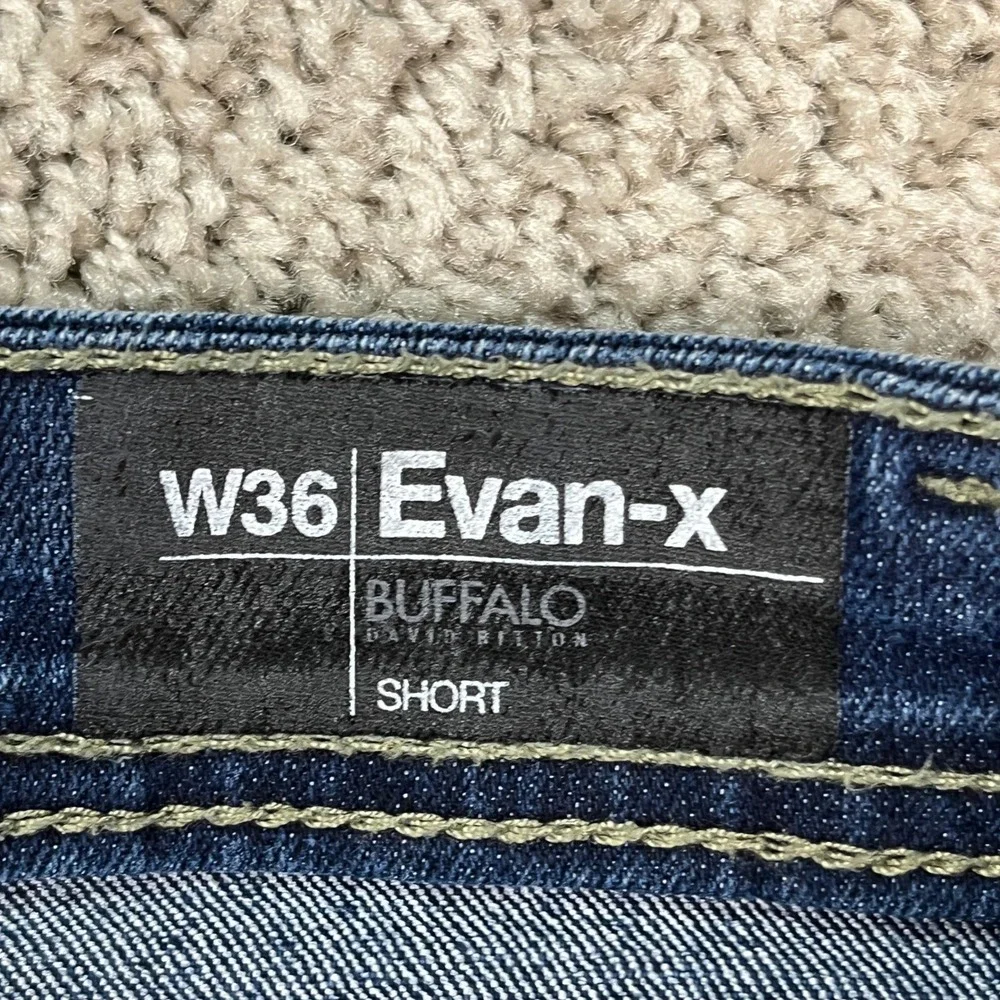 Buffalo David Bitton 1972 Evan-X Shorts Mens 36 12 Dark Wash Stretch Denim EUC - Picture 6 of 10